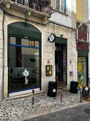 Dois Corvos Intendente Taproom