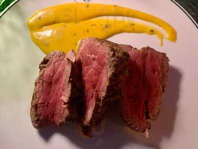 Bougain Restaurant & Garden Bar