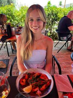 Mahalo Restaurant And Bar