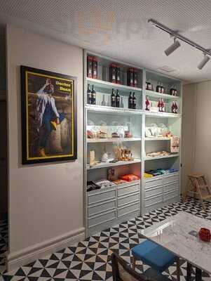 Vinte Vinte Café Flores