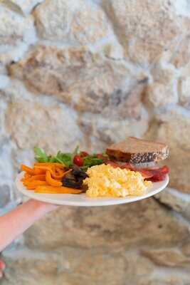 Story | Brunch & Cocktails