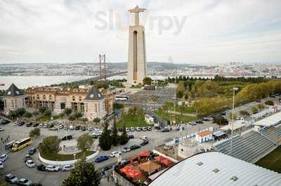 Têt-à-têt - Food And Drinks
