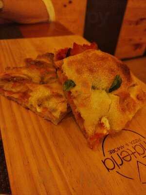 Māteria Pizza & Amore 