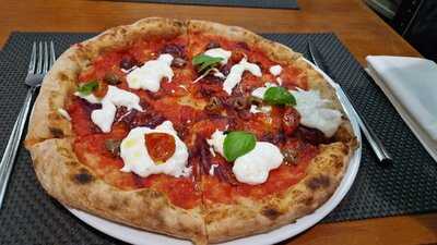 Māteria Pizza & Amore 