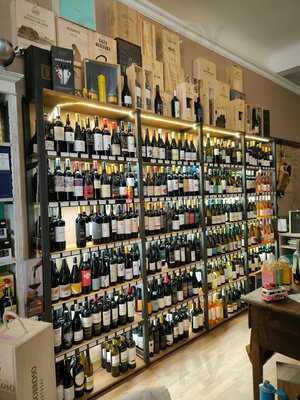 Momentos Wine & Cheese