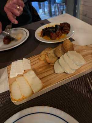 Bites Tapas And Wine Bar