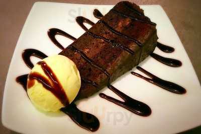 Alexander Restaurant & Bar