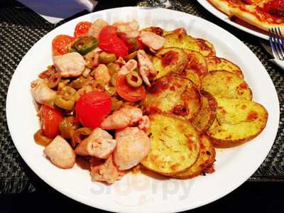 Alexander Restaurant & Bar