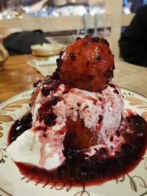 La Ceaun - Piata Sfatului