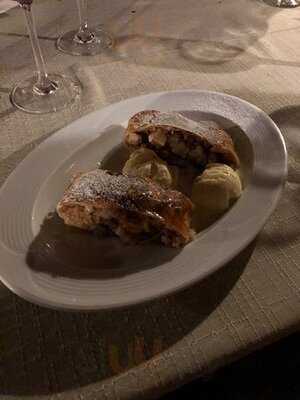 Bella Muzica Restaurant