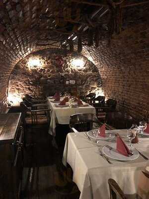 Bella Muzica Restaurant