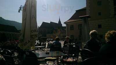 Vlahia Restaurant & Lounge