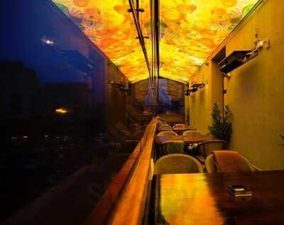 Seven Inn Bar & Grill