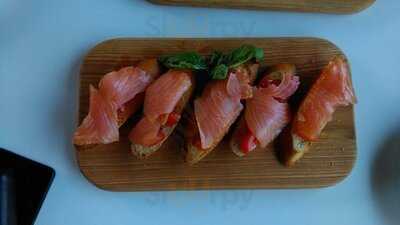 Lavender Cafe & Wine Bar