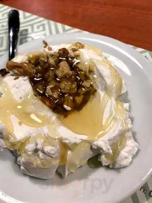 Nikos Greek Taverna Bucuresti