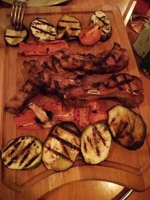 Gusteria Boutique Bistro