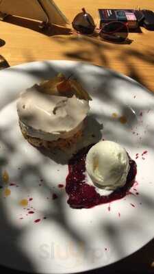 Urban Lodge Food And Drinks