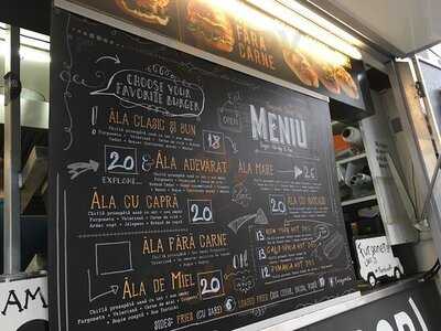 Furgoneta Street Chefs (piata Victoriei)