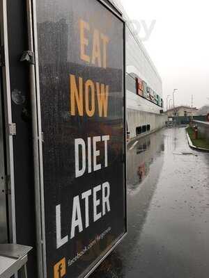 Furgoneta Street Chefs (piata Victoriei)