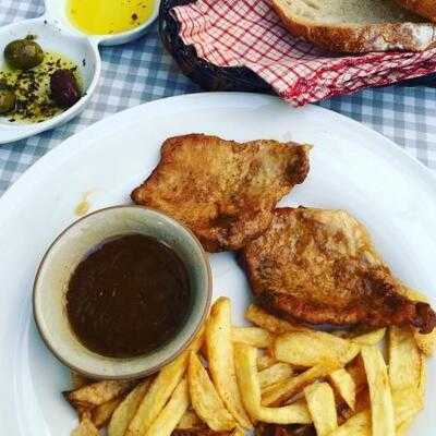 White Horse Pub & Restaurant