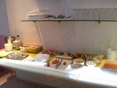 Romanian Food & Wine Party