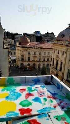 Pura Vida Sky Bar & Hostel