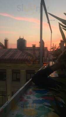 Pura Vida Sky Bar & Hostel