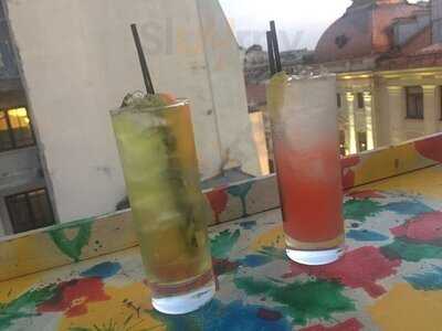 Pura Vida Sky Bar & Hostel