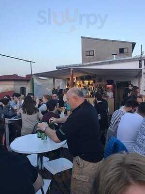 Pura Vida Sky Bar & Hostel