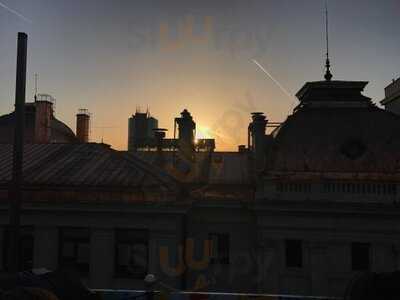 Pura Vida Sky Bar & Hostel