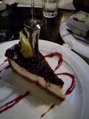 Beraria Hanul Cu Tei