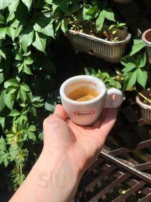 15a Wine Bar & Shop Bistro