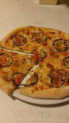 Cucina Di Casa - Restaurant & Bar