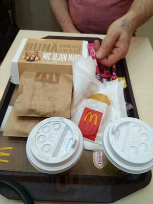 Mcdonald's Gara De Nord