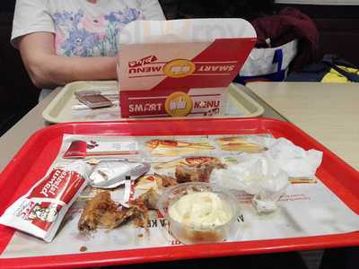 Mc Donald's Victoriei