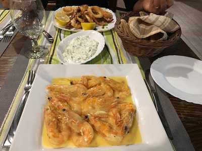 Bistro Satin Social Lounge & Gourmet