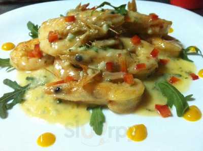 Bistro Satin Social Lounge & Gourmet