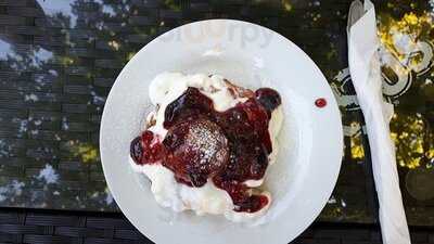 Trifoias Pizzerie & Bar