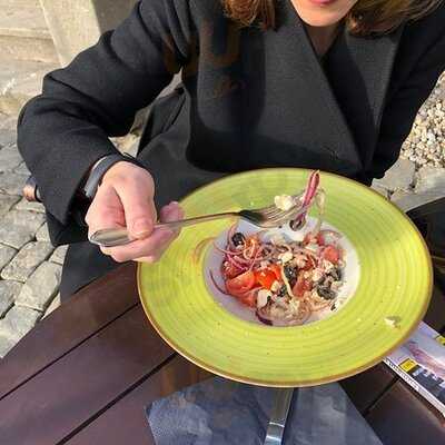 Parol Art Concept Bistro