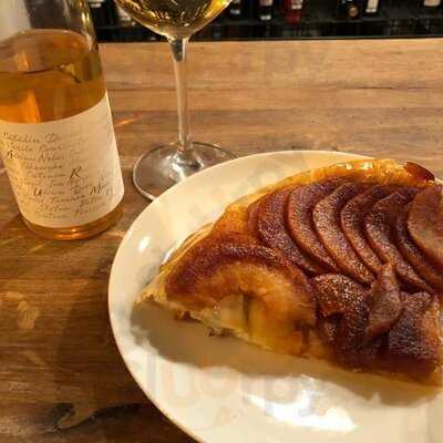 Lovin' Winebar & Bistro