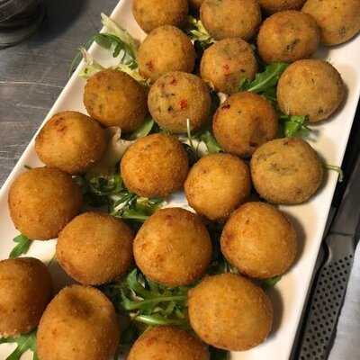 Lovin' Winebar & Bistro