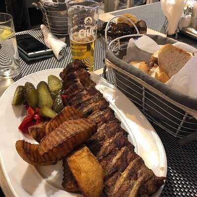 Taverna La Calinescu