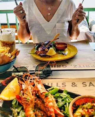 Biutiful By The Lake