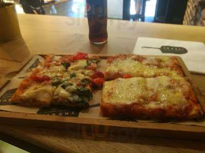 Treevi Pizza Al Taglio Universitate