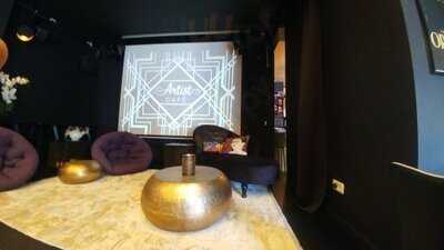 Artist Cafe