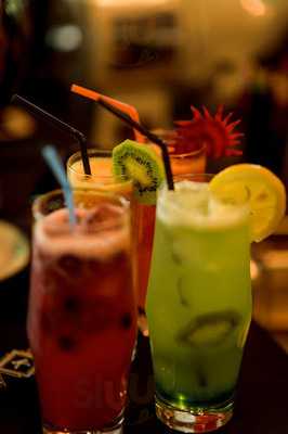 Kardinale Luxury Furniture And Caffe Boutique