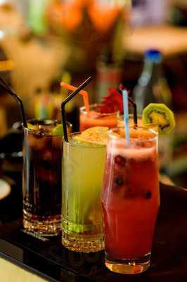 Kardinale Luxury Furniture And Caffe Boutique