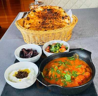 Aubergine Cantacuzino