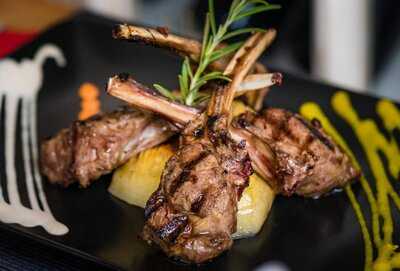 Aubergine Cantacuzino