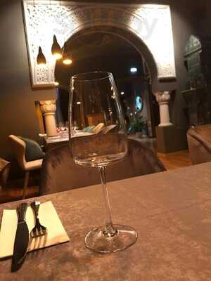 Aubergine Cantacuzino